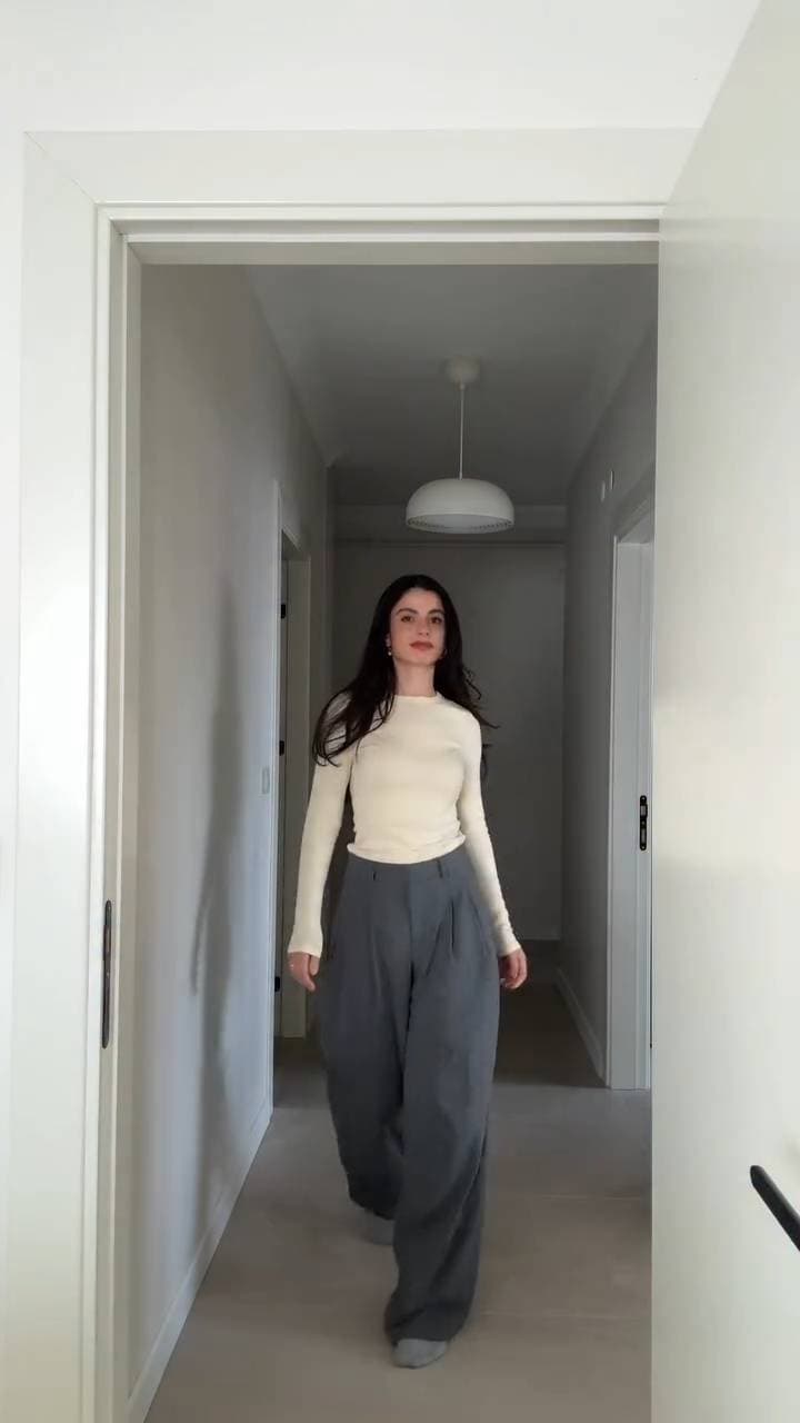 Poster for Quick outfit change.